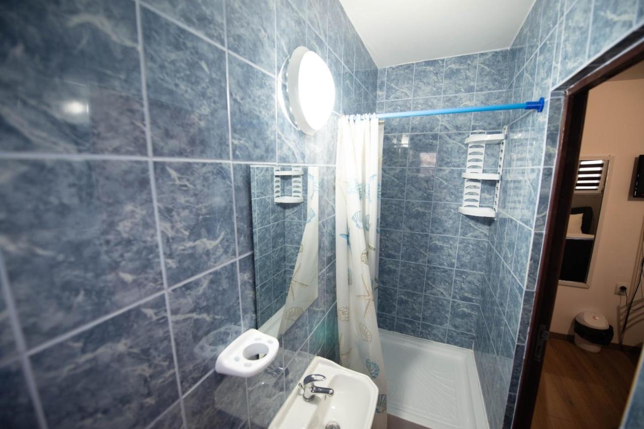 Vila Estera Therme バロテシュティ エクステリア 写真